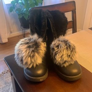 Ugg Pom Pom boots, worn once! Sticker still slightly attached on bottom